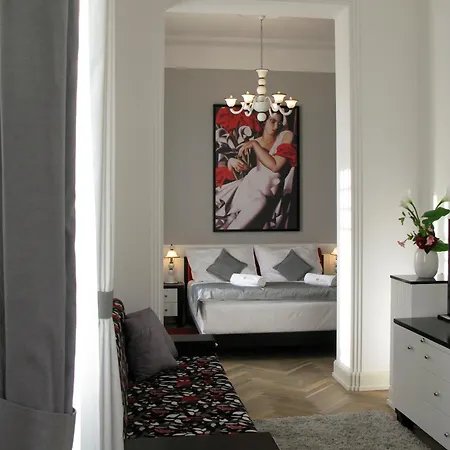 Art Kastiel Hotel Tomasov