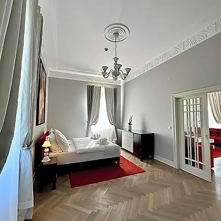 Art Kastiel Hotel Tomasov