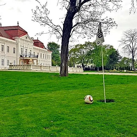 Art Kastiel Hotel Tomasov