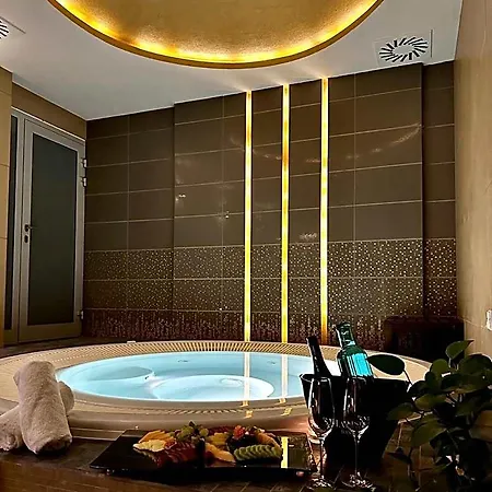Art Kastiel Hotel Tomasov