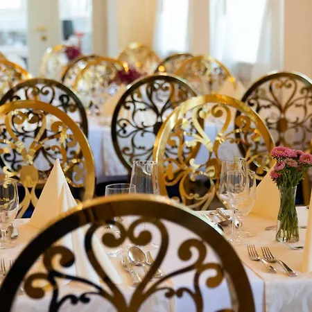 Art Kastiel Hotel Tomasov